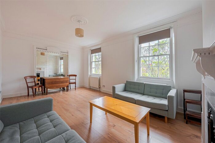 2 Bedroom Flat To Rent In St. Georges Square, London, Uk, SW1V