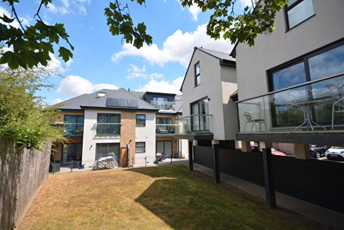 2 Bedroom Apartment To Rent In Baddow Road, CM2