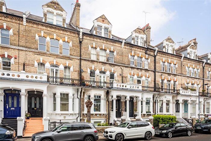 1 Bedroom Flat For Sale In Gunterstone Road, W14
