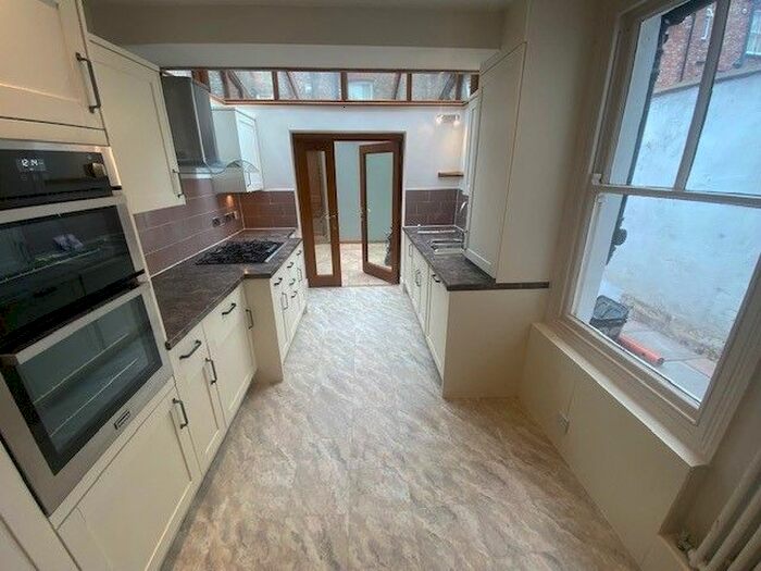 4 Bedroom Town House To Rent In Grosvenor Terrace, Bootham, York, YO30
