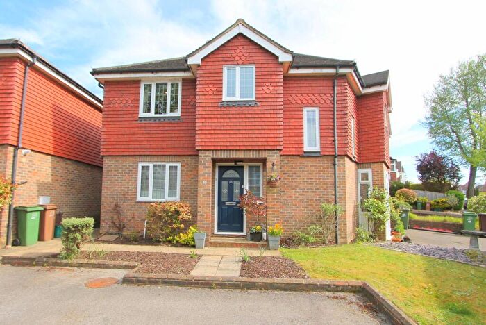 2 Bedroom House For Sale In Carshalton Park Road, Carshalton, SM5