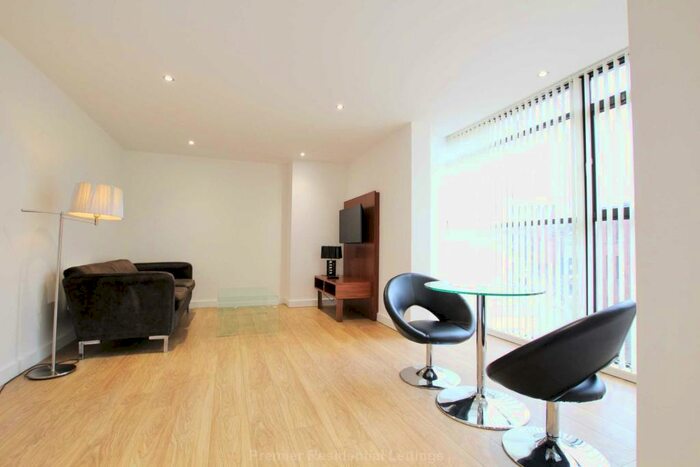 1 Bedroom Apartment To Rent In Commercial Street, Manchester, M15