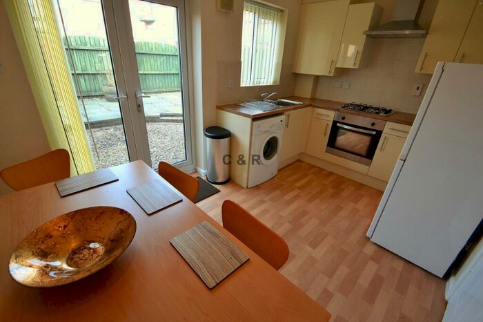 2 Bedroom End Of Terrace House To Rent In Ancroft Street, Manchester, Hulme, M15