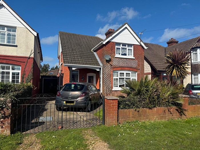3 Bedroom Detached House For Sale In Blackfield Road, Fawley, Southampton, Hampshire, SO45