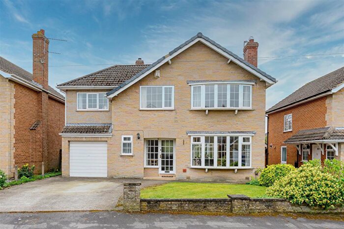 4 Bedroom Detached House For Sale In Midway Avenue, Nether Poppleton, York, YO26