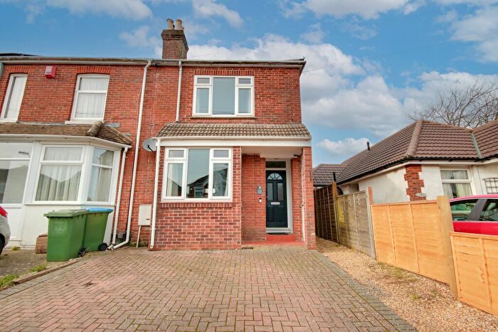 3 Bedroom Property To Rent In Bath Road, Southampton, SO19