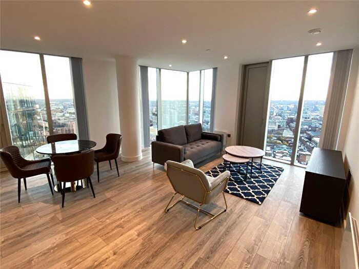 3 Bedroom Flat To Rent In Blade Tower, Silvercroft Street, Manchester, M15