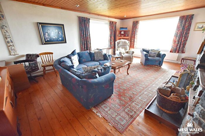 4 Bedroom Detached House For Sale In Anchor Down, Solva, Haverfordwest, SA62