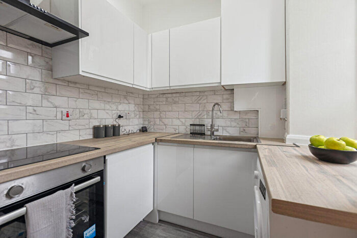 1 Bedroom Flat For Sale In Newlands Road, Cathcart, G44