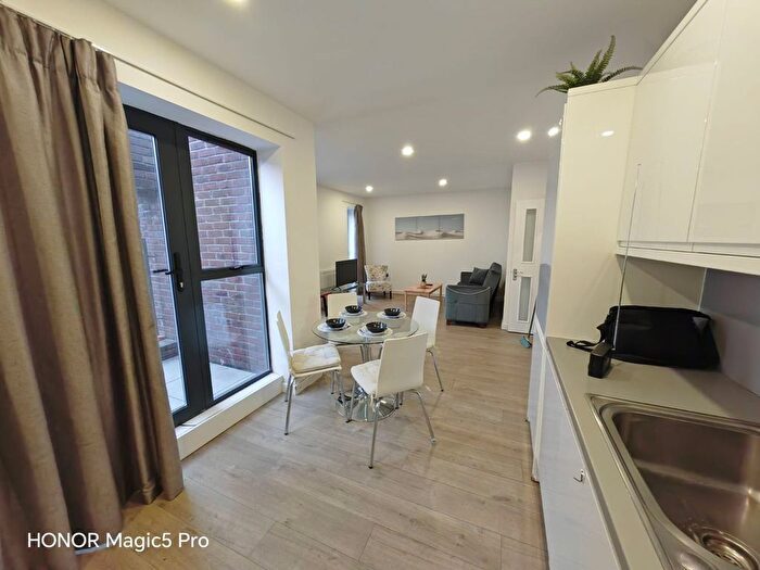 1 Bedroom Flat To Rent In Butchers Road, Supreme Point, E16
