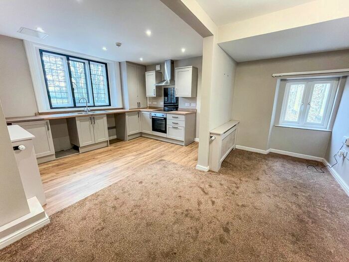 2 Bedroom Flat To Rent In Durham, DH1