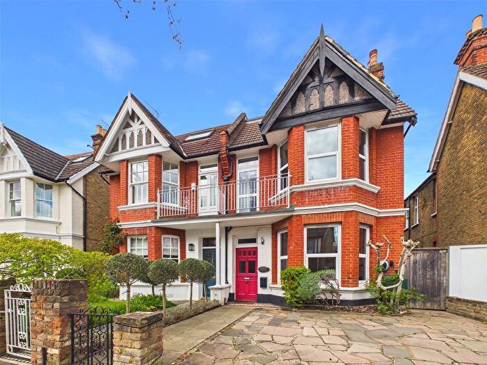 6 Bedroom Terraced House To Rent In Palewell Park, London, SW14