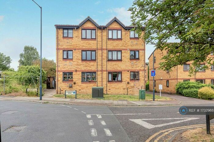 1 Bedroom Flat To Rent In Cornmow Drive, London, NW10