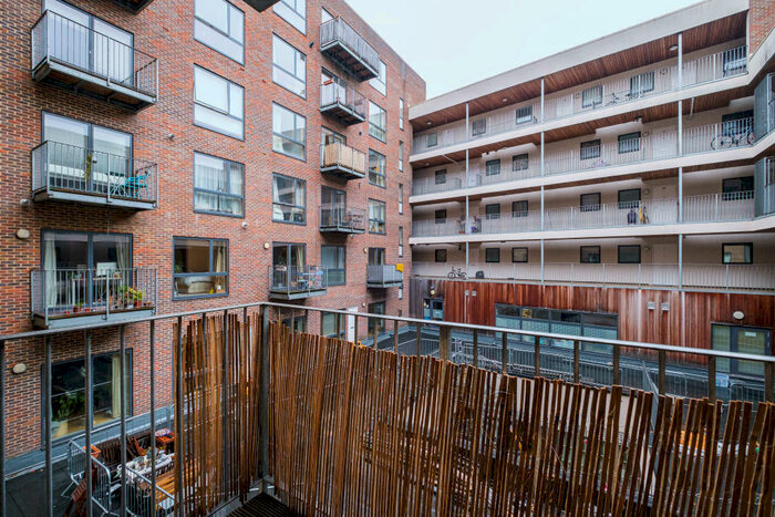 2 Bedroom Apartment To Rent In Dalston Lane, Hackney, E8