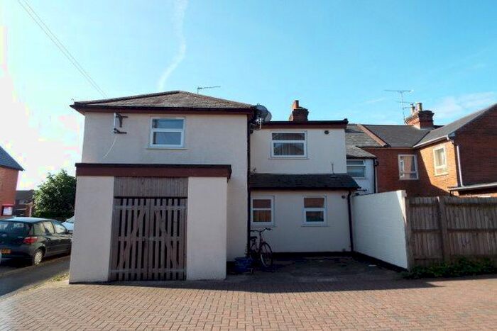 1 Bedroom Flat To Rent In Queens Road, Farnborough GU14