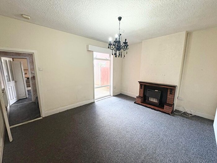 3 Bedroom Terraced House To Rent In Richmond Road, Smethwick, B66
