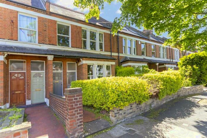 2 Bedroom Flat To Rent In Ashleigh Road, Mortlake, SW14