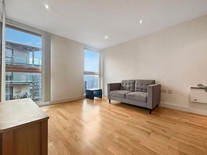 1 Bedroom Flat To Rent In Cartier House, Leeds Dock, LS10