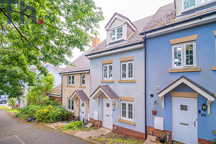 3 Bedroom Town House For Sale In Whippingham, East Cowes, Isle Of Wight, PO32