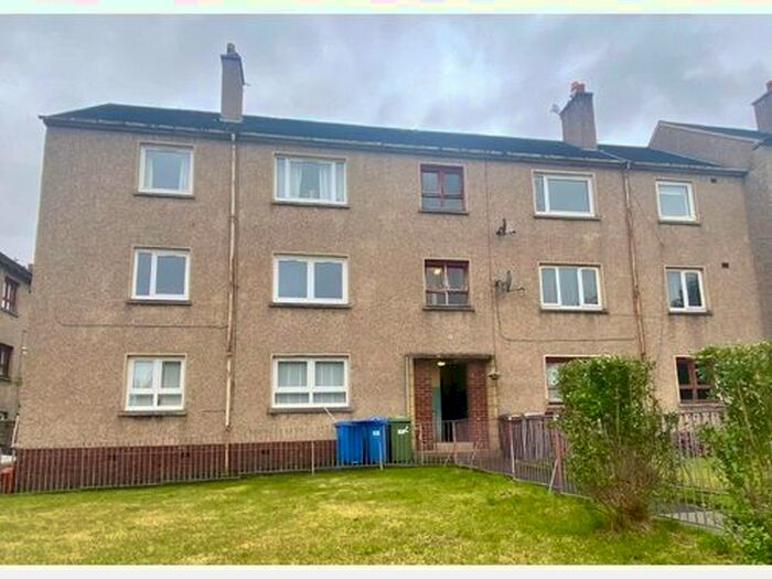 2 Bedroom Flat To Rent In Cairns Road, Cambuslang, G72
