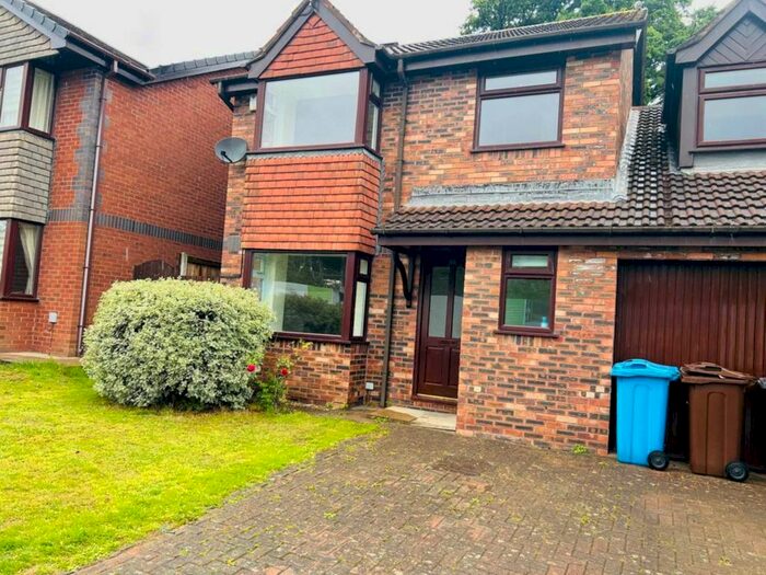 4 Bedroom Detached House To Rent In Forest Drive, Lytham St Annes, FY8