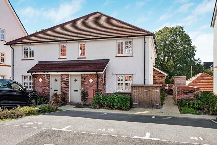 2 Bedroom House For Sale In Heron Way, Liphook, Hampshire, GU30
