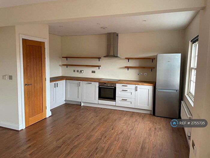 2 Bedroom Flat To Rent In St Luke's House Gloucester Quays, Gloucester, GL2