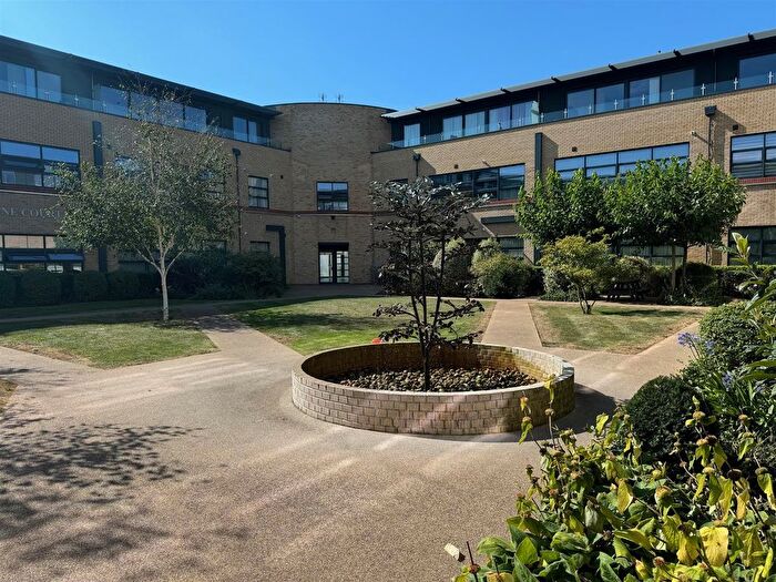 1 Bedroom Flat To Rent In Heron Drive, Slough, SL3