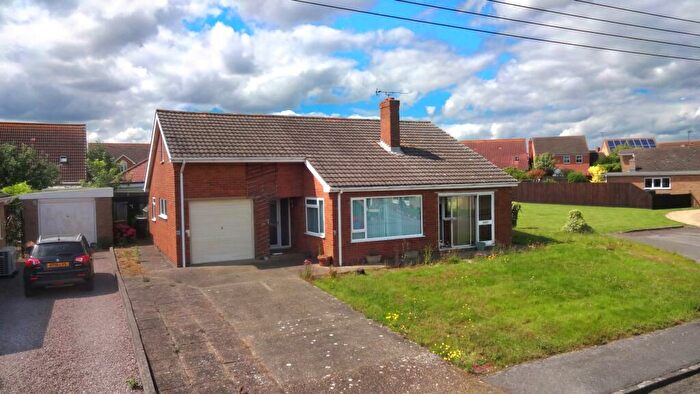 2 Bedroom Detached Bungalow For Sale In Carres Square, Billinghay, LN4