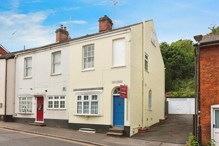 3 Bedroom End Of Terrace House For Sale In High Street, Welwyn, Herts, AL6