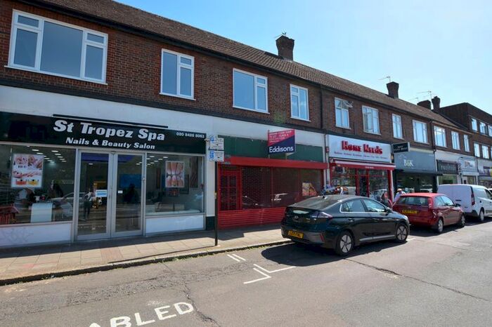 2 Bedroom Flat To Rent In Uxbridge Road, Hatch End, Pinner, HA5