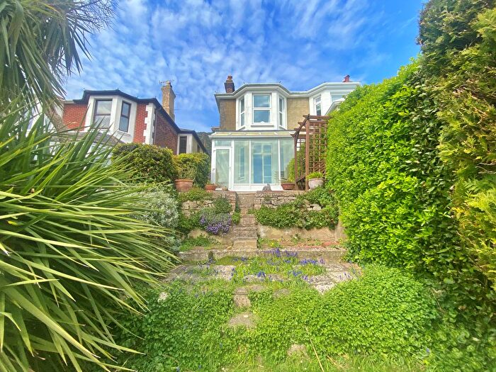 4 Bedroom Semi-Detached House For Sale In Altofts Gardens, Ventnor, PO38