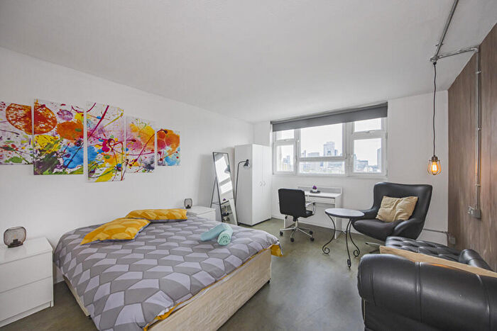 4 Bedroom Flat To Rent In Pickard Street, London, EC1V