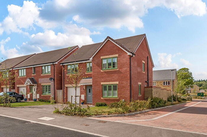 4 Bedroom Detached House For Sale In Saturn Close, Warminster, BA12