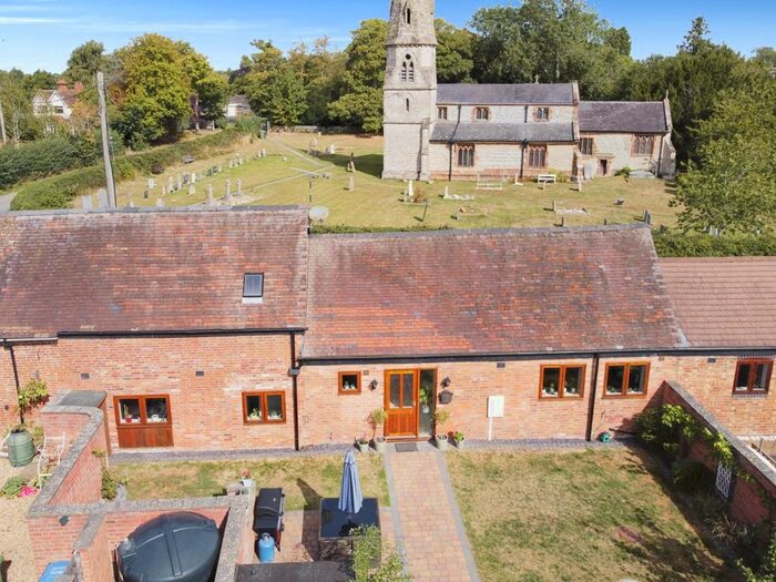 3 Bedroom Character Property For Sale In Birdingbury Road, Bourton On Dunsmore, Nr Rugby, CV23