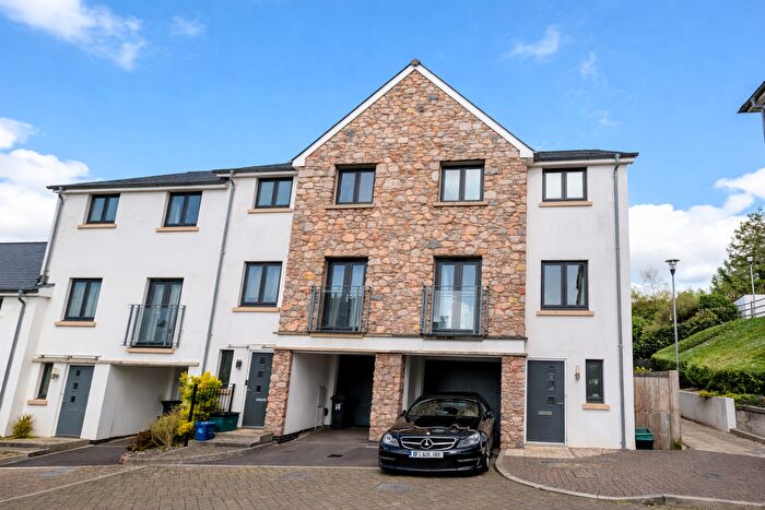 3 Bedroom End Terrace House For Sale In Dell Court, Newton Abbot, TQ12