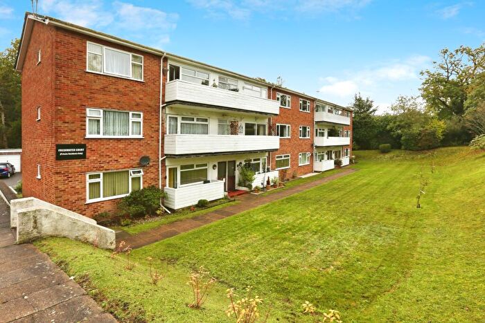 2 Bedroom Flat For Sale In Kingsway, Chandler's Ford, Eastleigh, Hampshire, SO53
