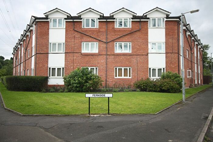 2 Bedroom Flat To Rent In Fernside Court, Stoneclough, M26
