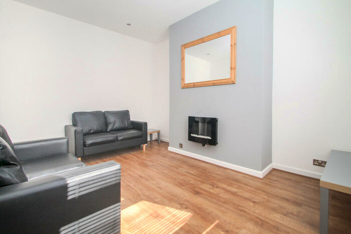 2 Bedroom Terraced House To Rent In Greenock Street, Armley, Leeds, LS12