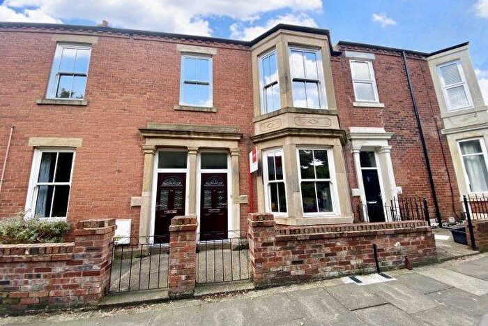 3 Bedroom Flat To Rent In Park Terrace, North Shields, NE30
