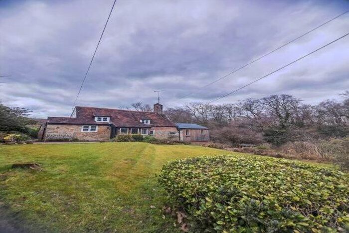 3 Bedroom Semi-Detached House To Rent In Hollingrove Hill, Robertsbridge, TN32