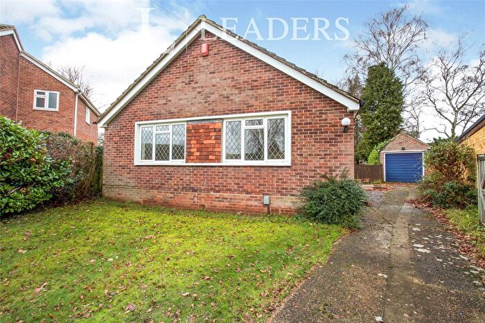 2 Bedroom Bungalow For Sale In Romans Way, Woking, Surrey, GU22