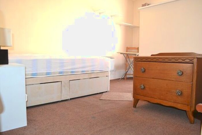 Studio To Rent In Leinster Gardens, Leinster Garden, Bayswater, London W2