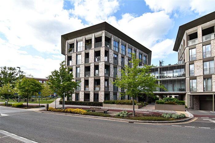 2 Bedroom Flat For Sale In Rudduck Way, Cambridge, CB3