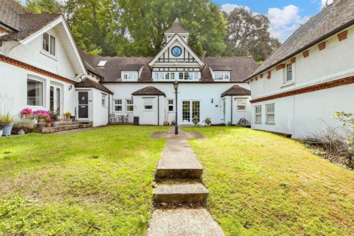 3 Bedroom End Of Terrace House For Sale In Springbottom Lane, Bletchingley, Redhill, Surrey, RH1