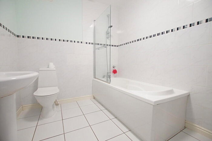 4 Bedroom Town House To Rent In Hambleton Avenue, North Hykeham, LN6