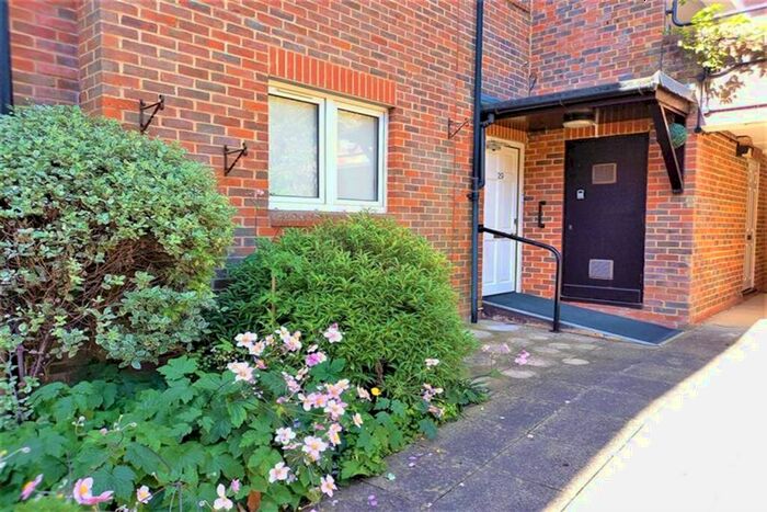 2 Bedroom Retirement Property For Sale In Winchester City Centre, SO23