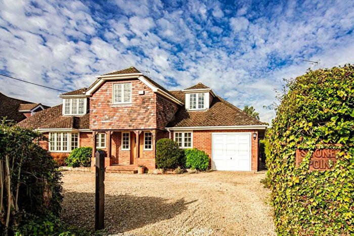 4 Bedroom Detached House For Sale In Stoney Point, , Whitchurch Hill, RG8