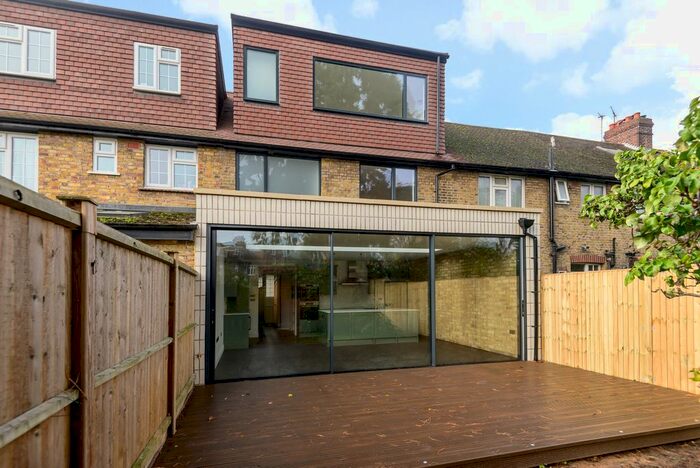 3 Bedroom Terraced House To Rent In Queens Road, Teddington, TW11