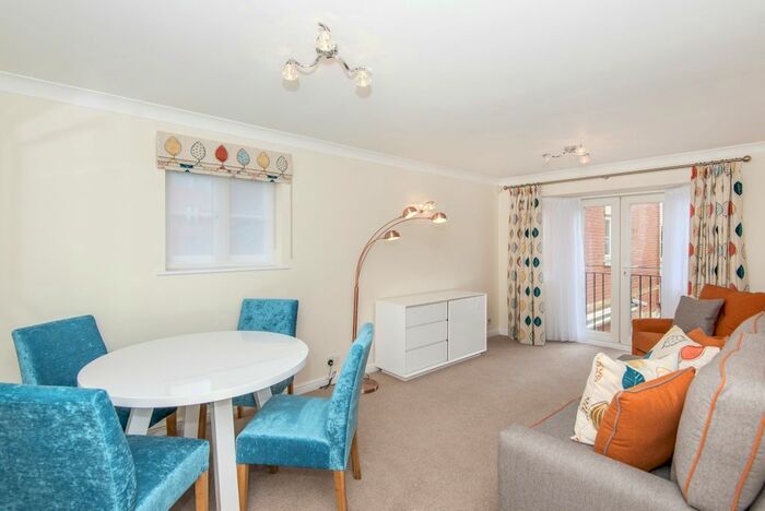 2 Bedroom Flat To Rent In St. Thomas Street, Oxford, OX1